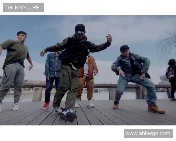 街舞魅力探秘：深入解析杭州街舞队的进攻策略与风格