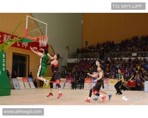 上海篮球队的快速进攻策略与战术分析探讨