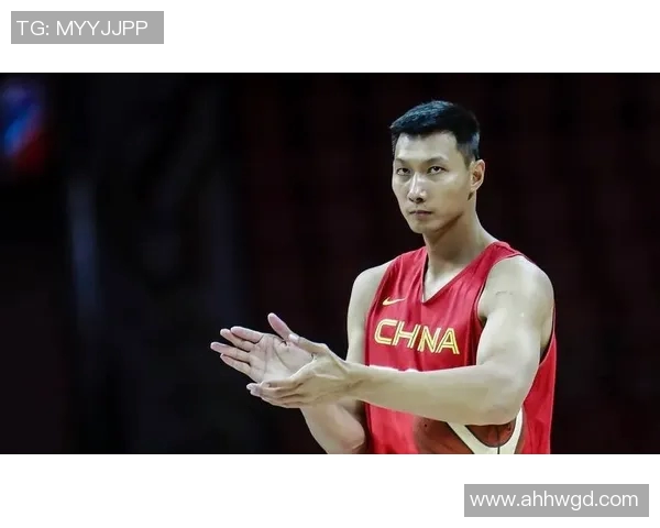 易建联重返赛场展现传奇风采引发篮球迷热议与期待