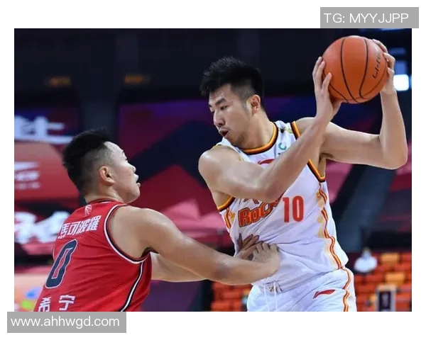 邹雨宸：在篮球场上书写青春梦想与奋斗历程的传奇之路