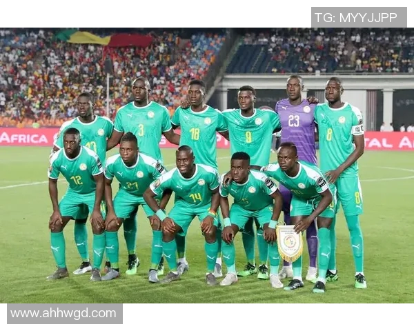 马内:从非洲草原到欧洲绿茵场的传奇之路与足球梦想的实现 马内:从非洲草原到欧洲绿茵场的传奇之路与足球梦想的实现